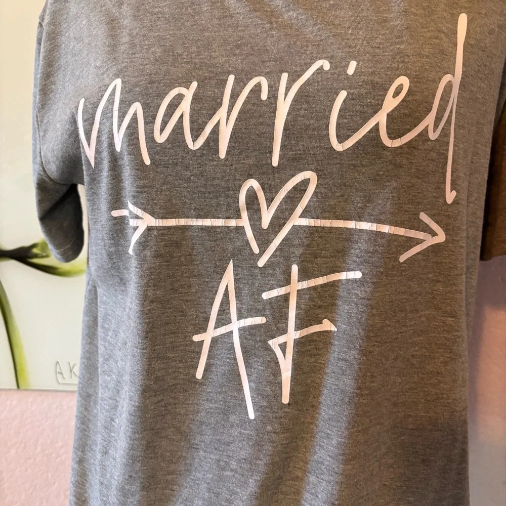 shirt size medium - Picture 2 of 5